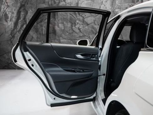 Used 2024 Toyota Mirai XLE w/ Advanced Technology Package image 10