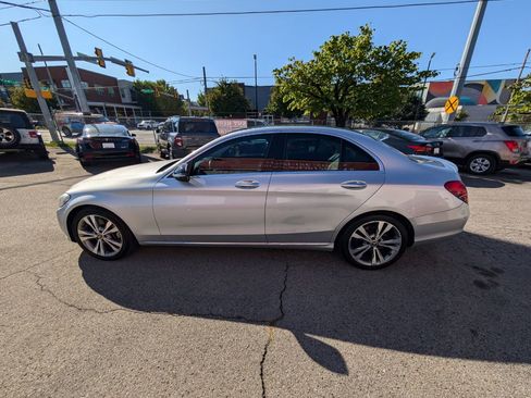 Used 2018 Mercedes-Benz C 300 Sedan w/ Premium Package image 9