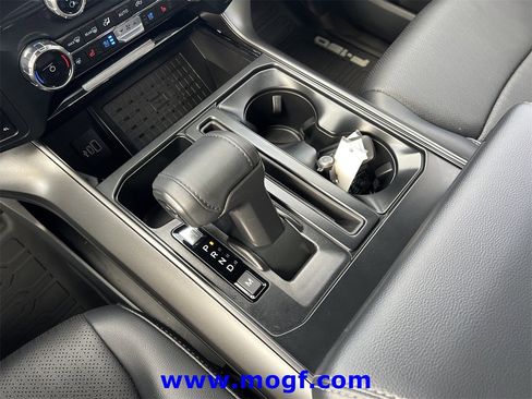 Used 2025 Ford F150 Lariat w/ Equipment Group 501A Mid image 15