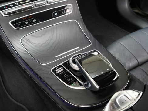 Used 2023 Mercedes-Benz E 450 4MATIC Cabriolet image 70