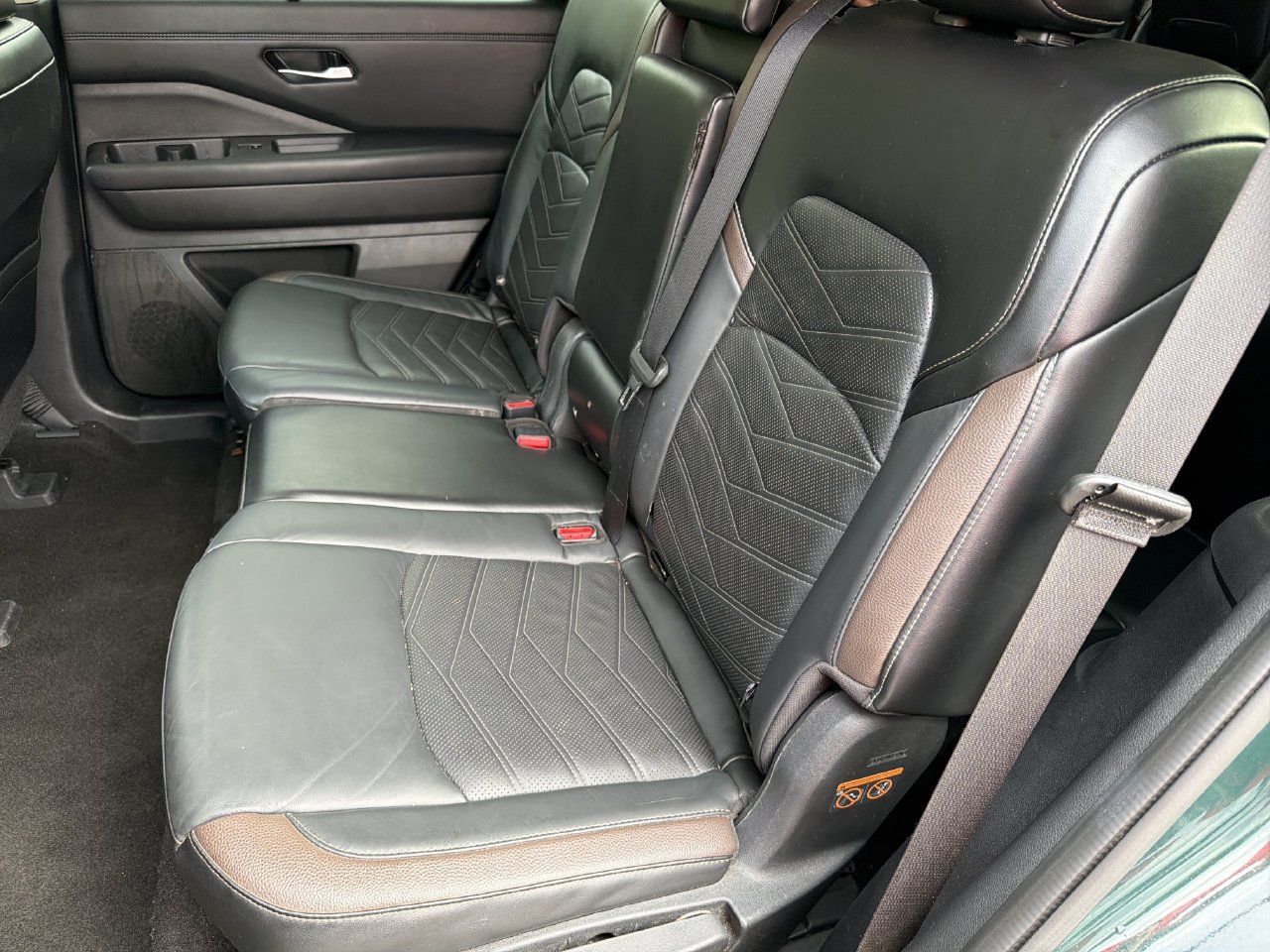 Used 2025 Nissan Pathfinder Platinum w/ Cargo Package AWD/4WD image 20