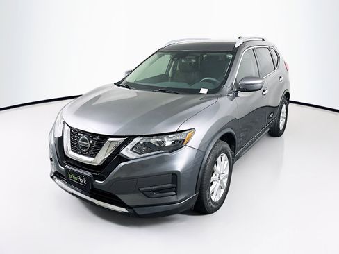 Used 2019 Nissan Rogue S w/ Special Edition Package FWD image 3