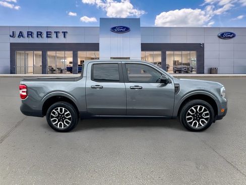 Used 2024 Ford Maverick Lariat w/ 4K Tow Package AWD/4WD image 8