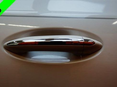 Used 2020 Buick Encore GX Essence w/ Experience Buick Package image 77