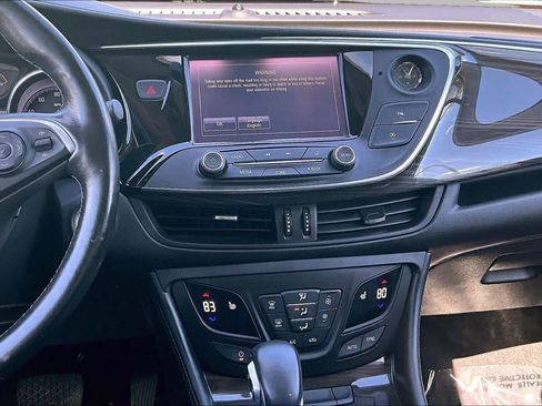 Used 2019 Buick Envision Essence AWD/4WD image 7