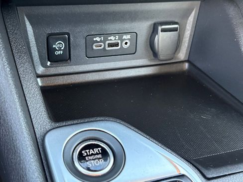 Certified 2025 Nissan Sentra SV FWD image 24