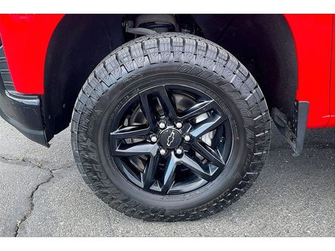 Used 2022 Chevrolet Silverado 1500 LT Trail Boss AWD/4WD image 10
