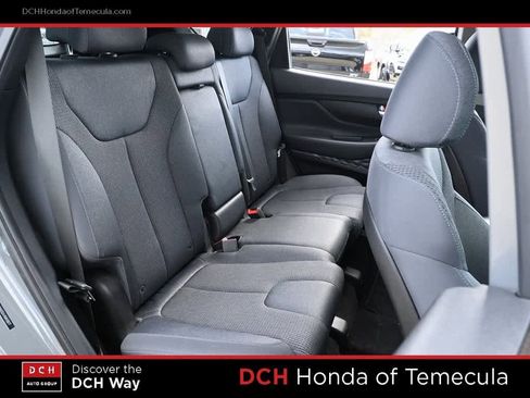 Used 2021 Hyundai Santa Fe SE image 19