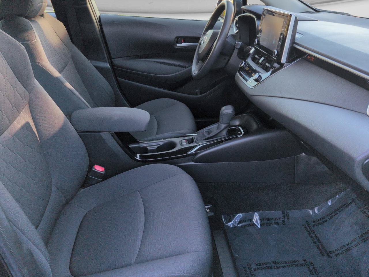 Used 2020 Toyota Corolla LE FWD image 16