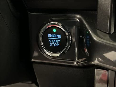 Used 2022 Ford F150 XLT w/ Equipment Group 302A High image 10