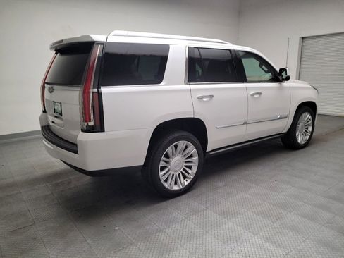 Used 2016 Cadillac Escalade Platinum image 10