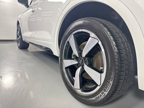 Used 2023 Audi Q5 2.0T Premium Plus AWD/4WD image 8