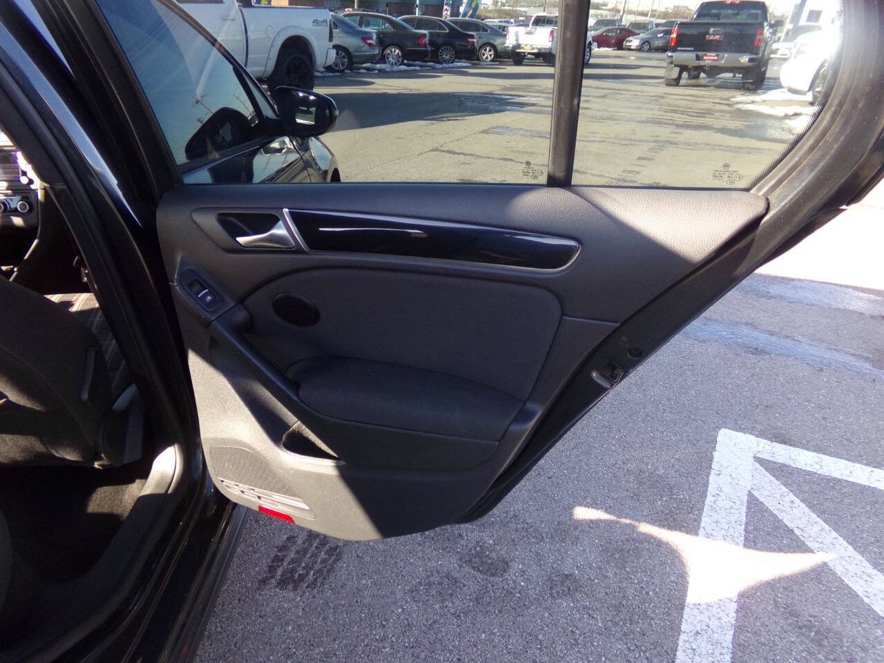Used 2013 Volkswagen GTI 4-Door FWD image 20