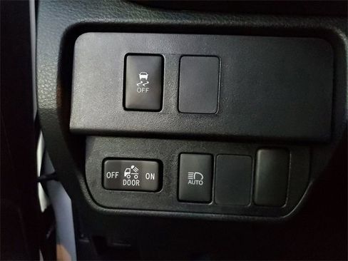 Used 2022 Toyota Tacoma 2WD Double Cab image 28