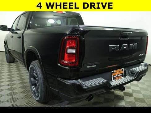 New 2026 RAM 1500 4x4 Crew Cab image 8