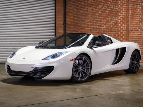 Used 2013 McLaren MP4-12C Spider image 19