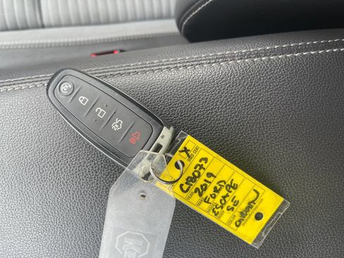 Used 2019 Ford Escape SE AWD/4WD image 27