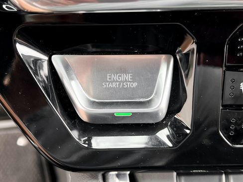 Used 2024 GMC Sierra 2500 Denali w/ Denali Reserve Package image 10