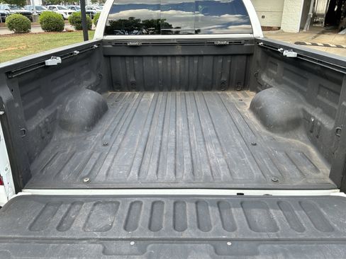 Used 2016 Toyota Tundra SR5 w/ SR5 Upgrade Package RWD image 31