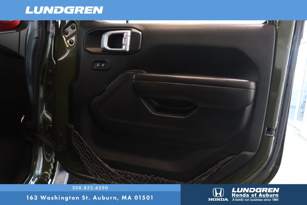Used 2022 Jeep Gladiator Rubicon w/ LED Lighting Group AWD/4WD image 14