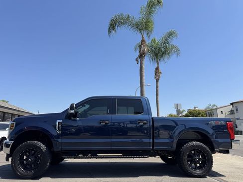 Used 2019 Ford F250 XLT image 2