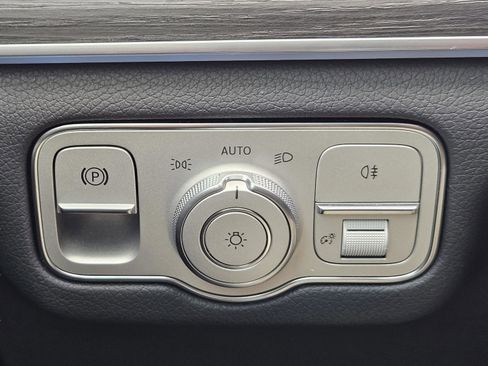 Certified 2026 Mercedes-Benz GLE 350 4MATIC image 15