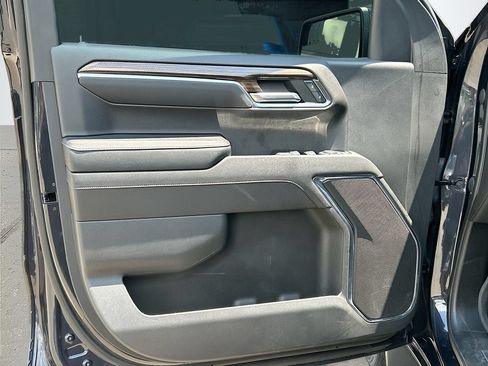 Used 2023 Chevrolet Silverado 1500 RST w/ Protection Package AWD/4WD image 21