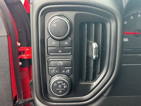 Used 2020 Chevrolet Silverado 2500 Custom w/ Custom Value Package AWD/4WD image 13