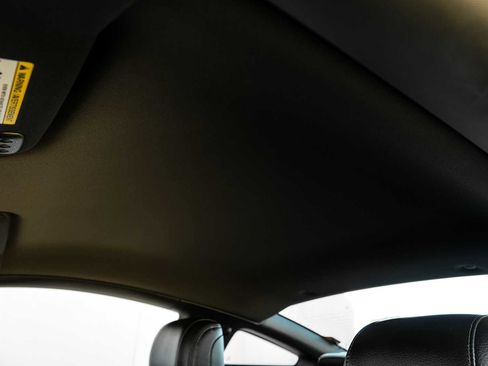 Used 2012 Ford Mustang GT Premium image 31