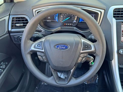 Used 2013 Ford Fusion SE FWD image 18