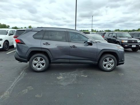 Used 2025 Toyota RAV4 XLE FWD image 27