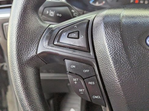 Used 2019 Ford Edge SE w/ SE Fleet Driver's Package image 28