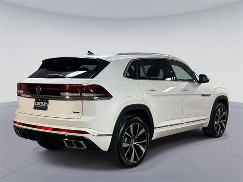 Used 2024 Volkswagen Atlas Cross Sport SEL Premium R-Line image 10