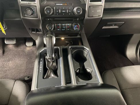 Used 2015 Ford F150 XLT w/ Equipment Group 302A Luxury AWD/4WD image 17