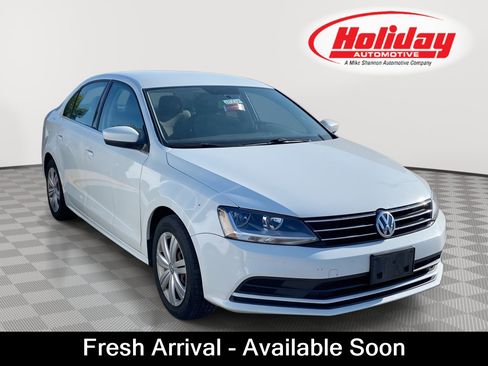 Used 2017 Volkswagen Jetta S w/ Jetta S Cold Weather Package FWD image 1