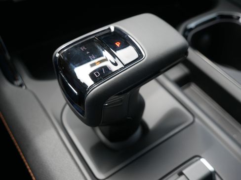 New 2026 GMC Sierra 1500 AT4 w/ Technology Package AWD/4WD image 9