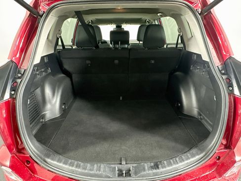 Used 2018 Toyota RAV4 XLE FWD image 29