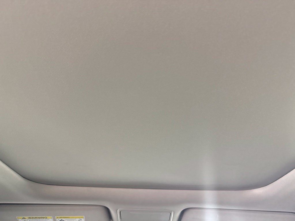 Used 2025 Honda Pilot Touring image 34