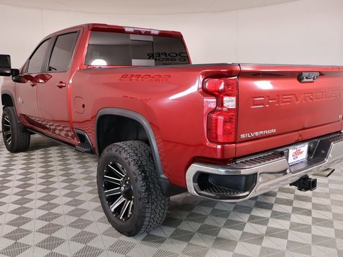Used 2020 Chevrolet Silverado 2500 LT w/ Texas Edition image 22