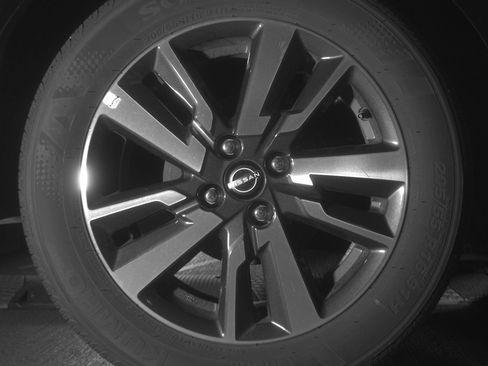Used 2025 Nissan Versa SV w/ Trunk Package FWD image 15