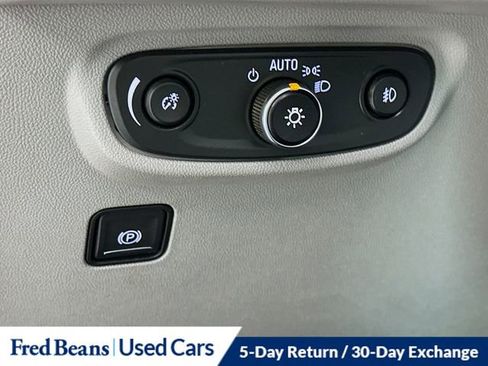 Used 2020 GMC Terrain SLT w/ Preferred Package image 12