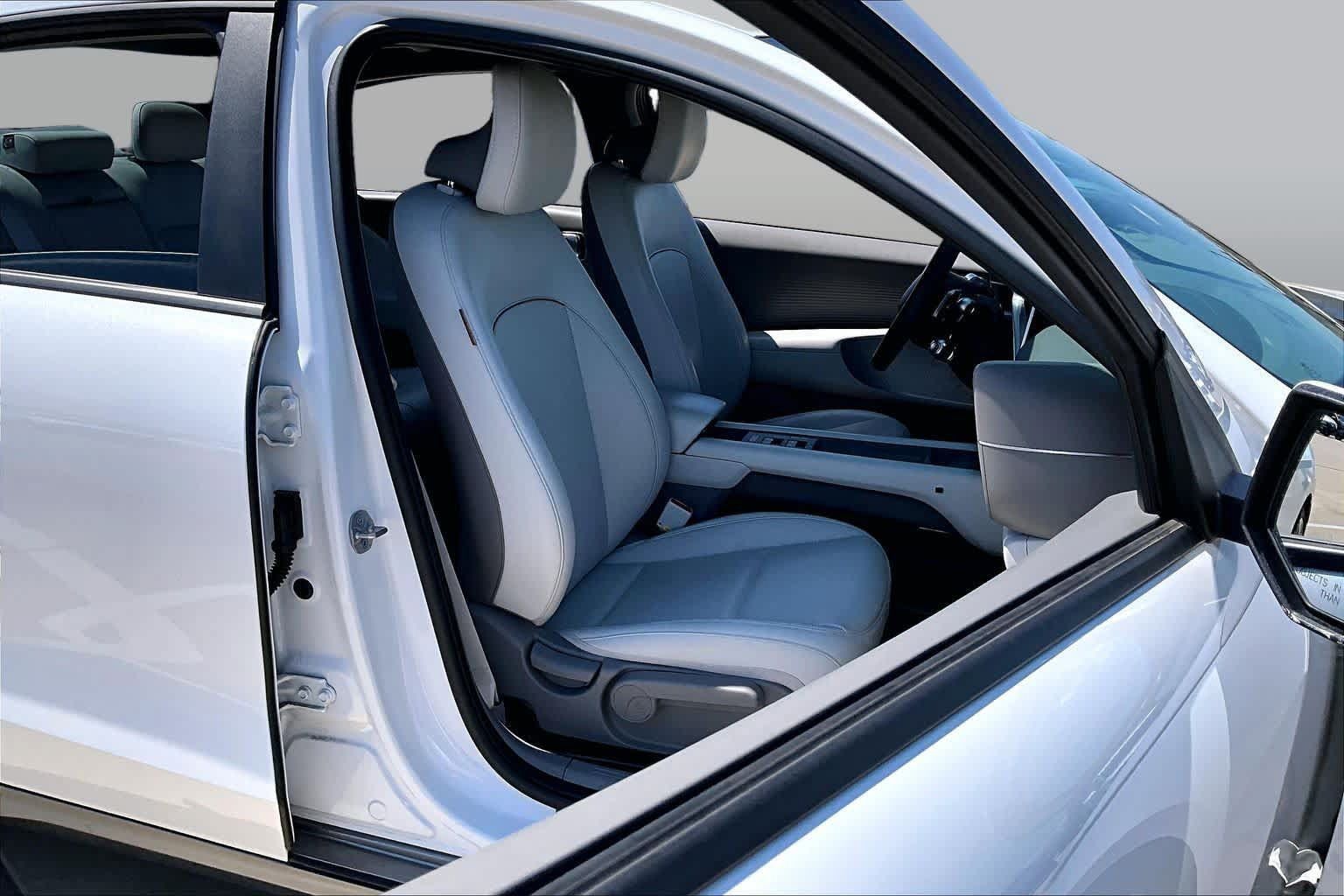 Certified 2025 Hyundai Ioniq 6 SEL RWD image 9