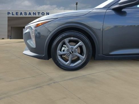 Used 2025 Kia K4 LXS image 14