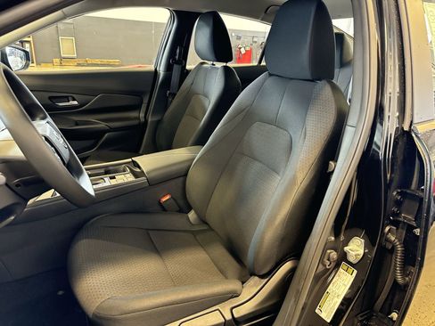New 2026 Nissan Sentra SL w/ Floor Mat Package FWD image 18