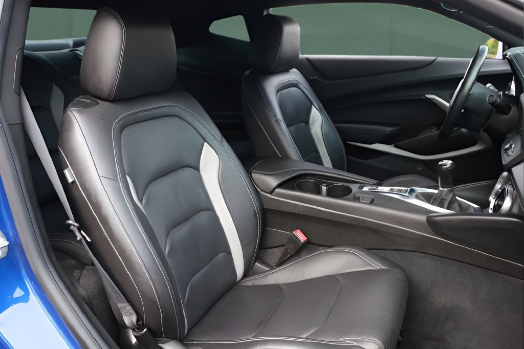 Used 2021 Chevrolet Camaro LT w/ RS Package RWD image 25