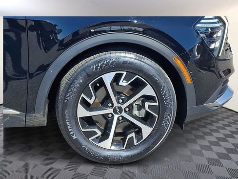 Certified 2025 Kia Sportage EX w/ Premium Package image 10