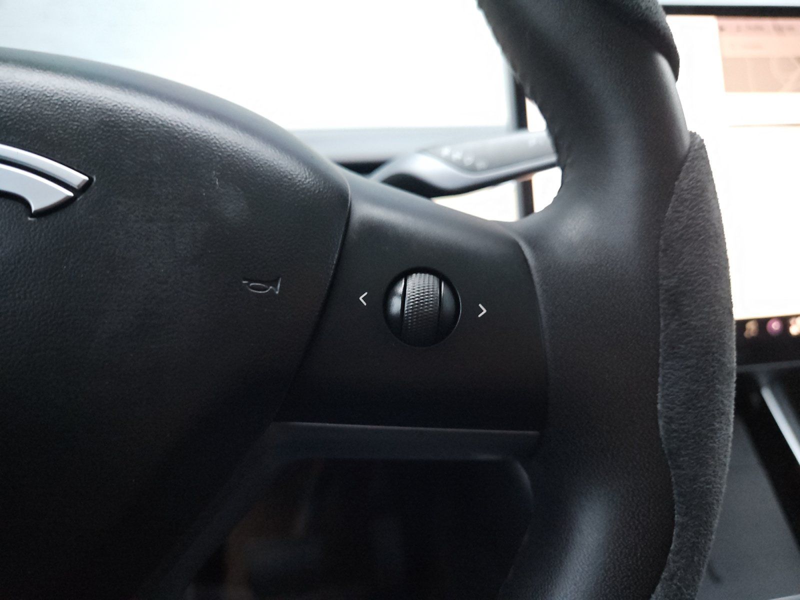 Used 2020 Tesla Model Y Long Range AWD/4WD image 24