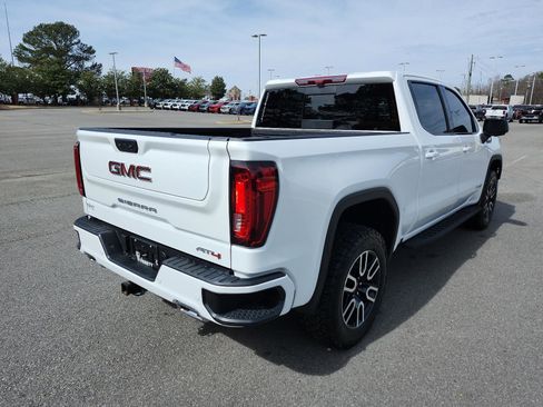 Used 2024 GMC Sierra 1500 AT4 w/ Technology Package image 3