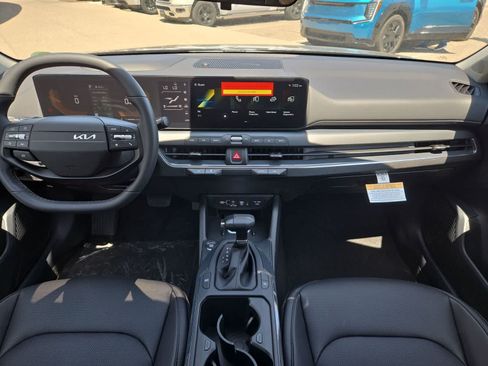 New 2026 Kia K4 EX FWD image 16