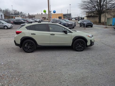 Used 2023 Subaru Crosstrek 2.0i Premium w/ Special Edition image 9